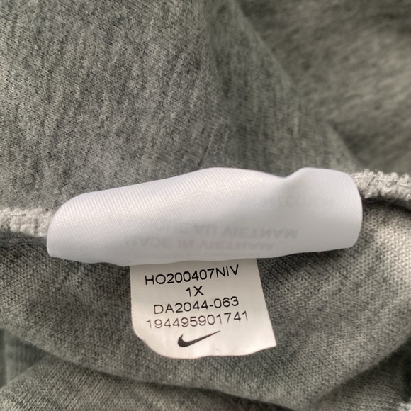 Nike NSW Tech Fleece Windrunner Full-Zip Hoodie Women's 1X Grey CW4298-063 - Picture 9 of 10